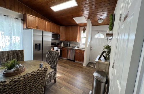 Highpoint Villa | St Pete Airport/Clear Water/Unit B