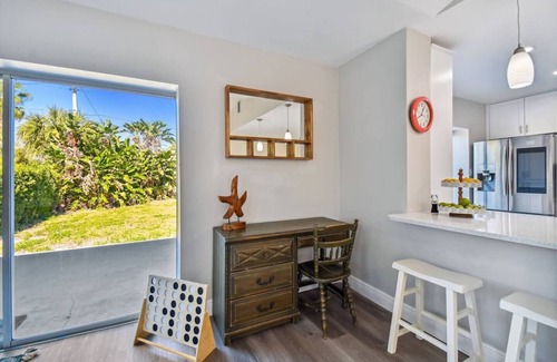Belle Vista House | St Pete Beach, 4 Minute walk to the Beach!