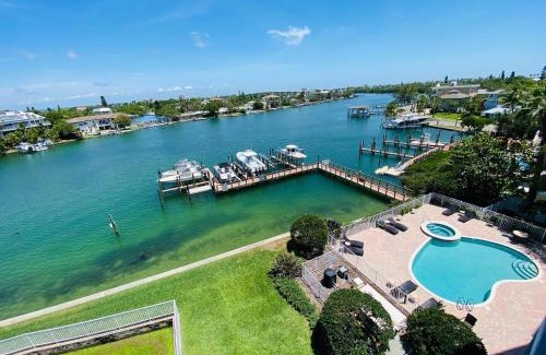 Belle Vista House | St Pete Beach Penthouse Beach & Intercoastal Views