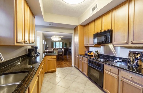 St. Petersburg - Clearwater Condo | St. Pete - Grande Verandahs - 3 BR/2 Bath Condo (90 Day Minimum)
