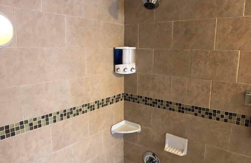 St. Petersburg - Clearwater Condo | St. Pete/Tampa 1 Bed/1Bath Condo/suite
