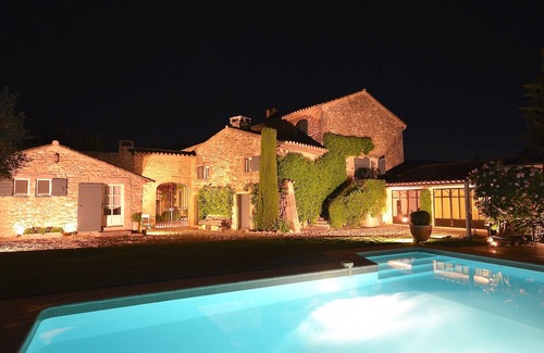 Robion House | St Roch: superb farmhouse from the 18th century in the heart of Provence