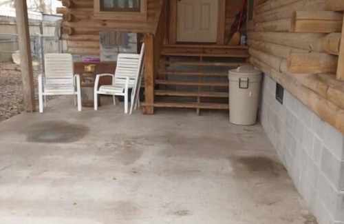 Saint Rose Apartment | St Rose Log Cabin apartment near Airport