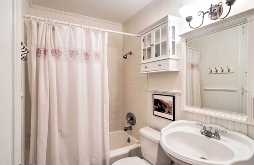 East Beach Cottage | St. Simons Island Cottage ~ 1 Block Walk to Beach!