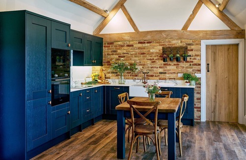 Quedgeley Cottage | Stable Barn - Luxury Cottages