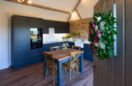 Quedgeley Cottage | Stable Barn - Luxury Cottages