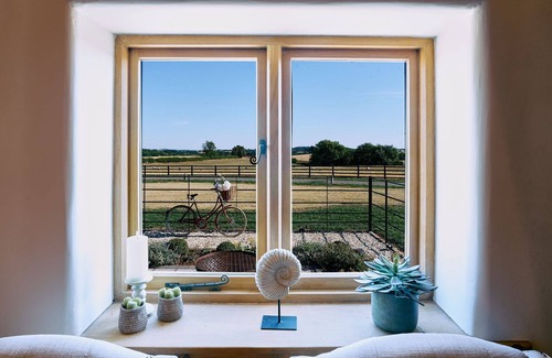 Quedgeley Cottage | Stable Barn - Luxury Cottages