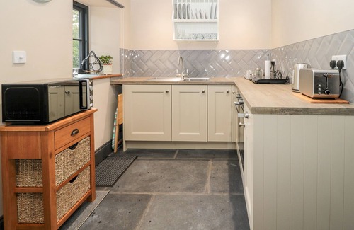 Duddo Cottage | STABLE COTTAGE, romantic, with open fire in Berwick-Upon-Tweed