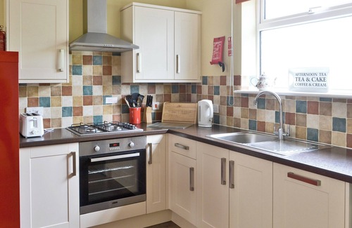 Newcastle-upon-Tyne Cottage | Stable Cottage - UKC645