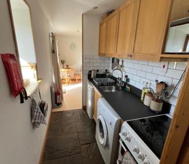 Lasswade House | Stable Cottage by Roslin Glen
