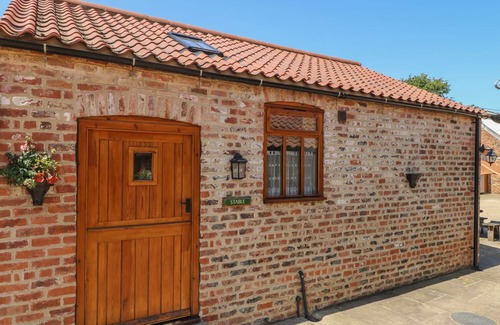Thirsk Cottage | STABLE COTTAGE, romantic, character holiday cottage in Thirsk