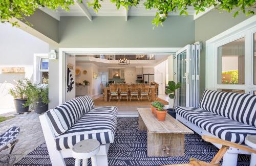 Plettenberg Bay Bed & Breakfast | Stableford Beachhouse Top b&b