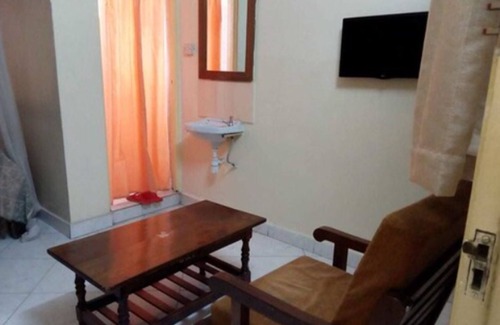 Manyimbo Hotel | Stadium Holiday Inn Mombasa