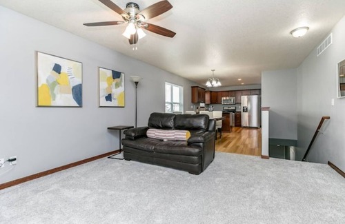 Cedar Rapids - Iowa City House | Stadium House - Next to Kernels/Roughriders Arena