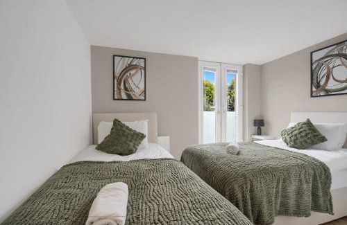 Leckwith Apartment | Stadium View - Cardiff Central - Fast Wifi