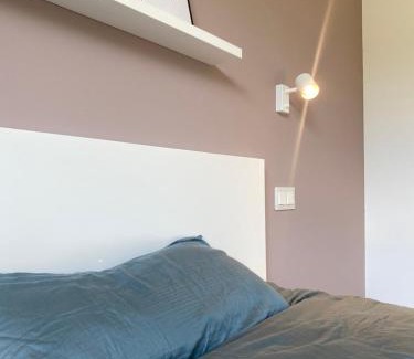 Riddagshausen Apartment | “STADT-LAND-SCHEUNE” - luxuriös in alten Gemäuern