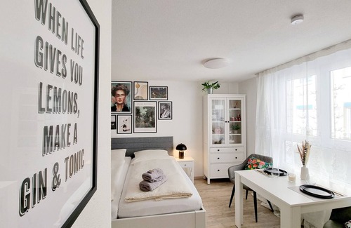 Weingarten Apartment | Stadtgarten-Studio #3 in the center + parking
