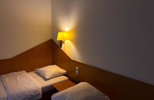 Werne Hotel | Stadthotel Kolpinghaus - Vier Ecken