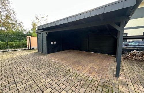 Portitz Villa | Stadtvilla in Leipzig 7 Personen 3 Schlafzimmer 2 Bäder Garten und Terrasse zentral gelegen Messe Innenstadt Seen