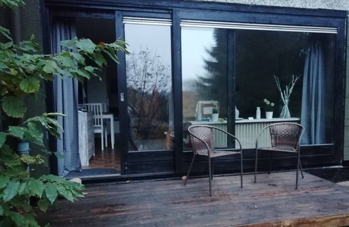 Ehestorf Apartment | (Staff) feel-good apartment in the rose garden (for one guest)