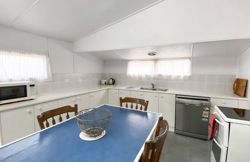 Traviston House | Stafford Hall - Burrum Heads- Riverfront- 3BR- Great Views