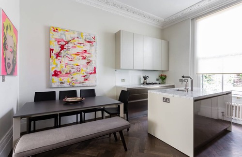 Royal Borough of Kensington and Chelsea Apartment | Stafford Terrace II