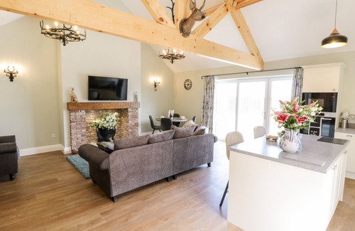 Ruswarp Cottage | STAG COTTAGE AT BROADINGS FARM, pet friendly, with a garden in Whitby