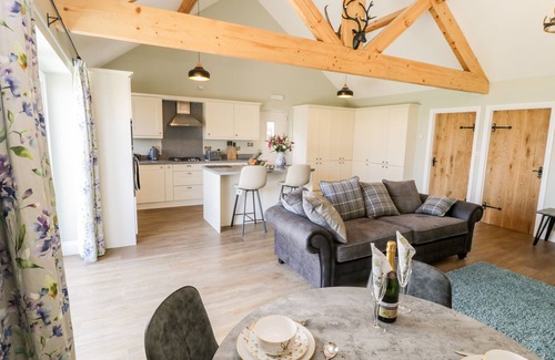 Ruswarp Cottage | STAG COTTAGE AT BROADINGS FARM, pet friendly, with a garden in Whitby