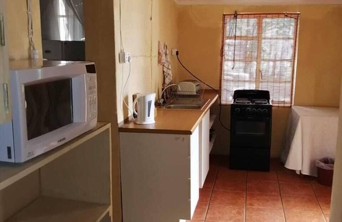 Inkwanca Cabin | Stagger Inn Game Farm