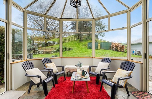 Apiti House | Staghead Cottage – Manawatu Holiday Home