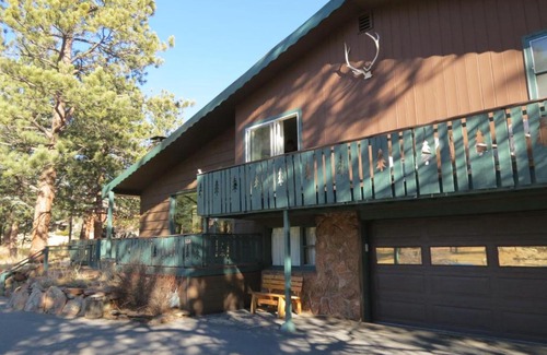 Estes Park House | Staghorn Chalet Home