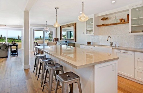 Solana Beach Condo | Stairs down to the beach, tennis court, gym, spa, and pool!- Ocean Front Gem
