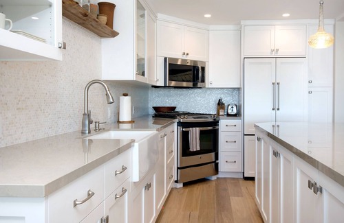 Solana Beach Condo | Stairs down to the beach, tennis court, gym, spa, and pool!- Ocean Front Gem