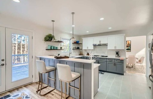 North Buckhead House | Stairway to Heaven by Minty Living