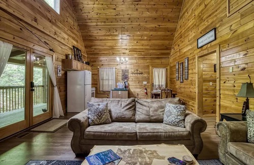 Sevierville Cabin | *Stairway to Heaven