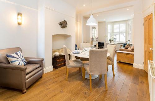 Trafford House | Stamford Park Road by YourStays, A wonderful family townhouse in a superb location!