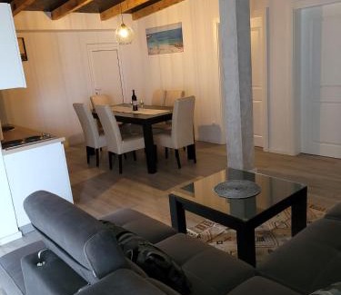 Siroki Brijeg Apartment | Stan na dan BOVKA