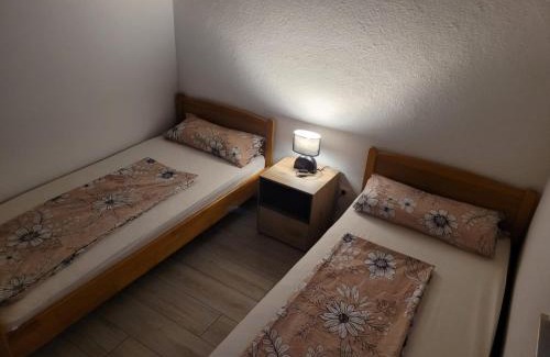 Siroki Brijeg Apartment | Stan na dan BOVKA