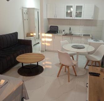 Loznica Apartment | Stan na dan Lagator- Loznica
