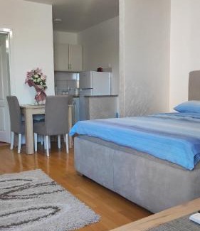 Loznica Apartment | Stan na dan Valentina