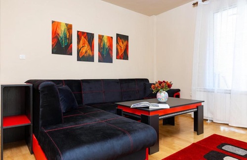 Plovdiv Center Apartment | Stancho's House 3BR apartment close to OLD TOWN & KAPANA district