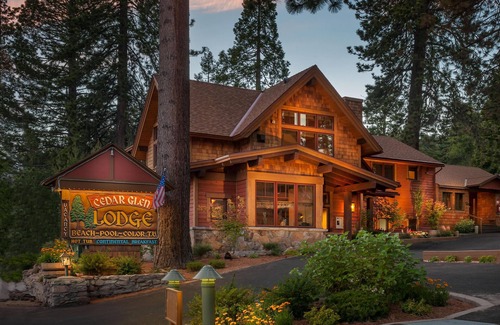 Tahoe Vista Cottage | Standalone Fireplace Cottage