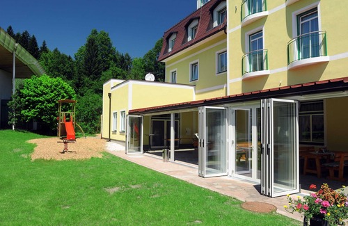 Aigen im Ennstal House | Standard Double Room - Kirchenwirt Aigen
