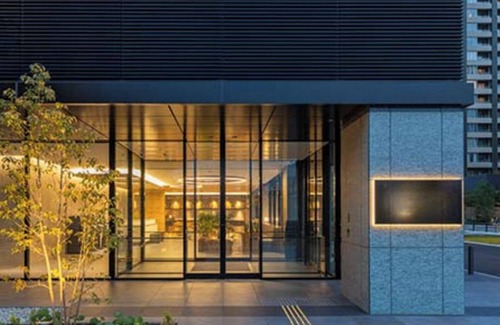 Kannai House | Standard Double Bed with Grand View @ Yokohama
