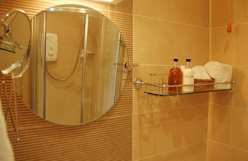 Westcott Other | Standard Double Ensuite at Newcourt Barton