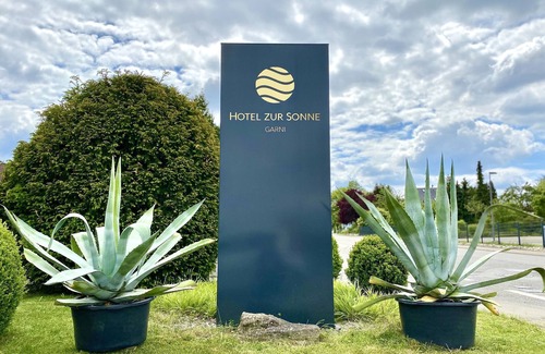 Bodelshausen Apartment | Standard double room, bath/shower and WC
