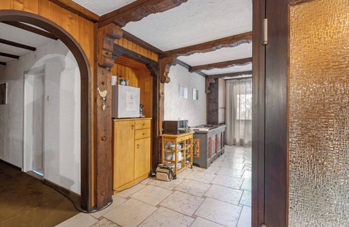 Tennenbronn Apartment | Standard 'Double Room 1' with Shared Garden, Balcony and Wi-Fi