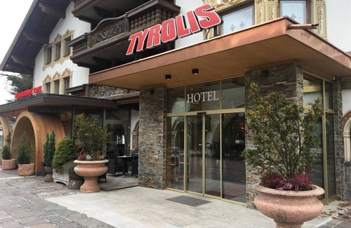 Zirl House | Standard double room - Hotel Tyrolis