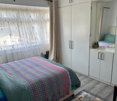 Brent House | Standard Double Room near OVO Wembley Stadium