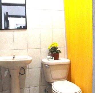 Santa Maria House | Standard Queen Room two beds n01